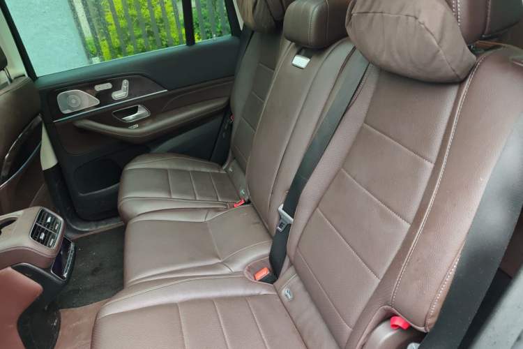 Used Mercedes-Benz GLS 2021 GLS 450 4MATIC Stylish Model Left Rear Seat
