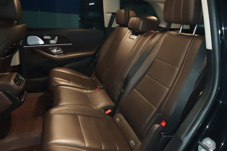 Used Mercedes-Benz GLS 2021 GLS 450 4MATIC Stylish Model Left Rear Seat