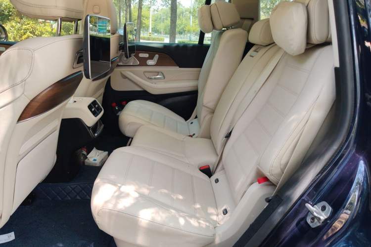Used Mercedes-Benz GLS 2021 Facelift GLS 450 4MATIC Luxury Edition Left Rear Seat