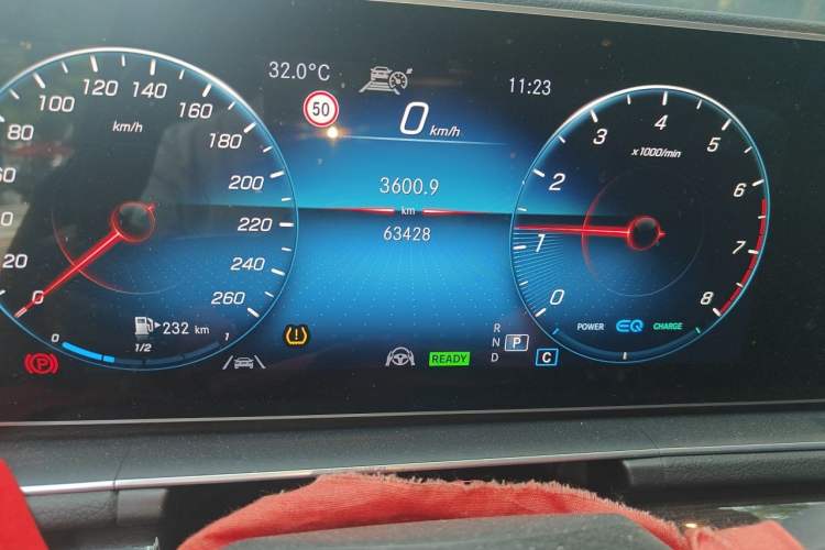 Used Mercedes-Benz GLS 2021 Refresh GLS 450 4MATIC Fashion Edition Odometer Close Up