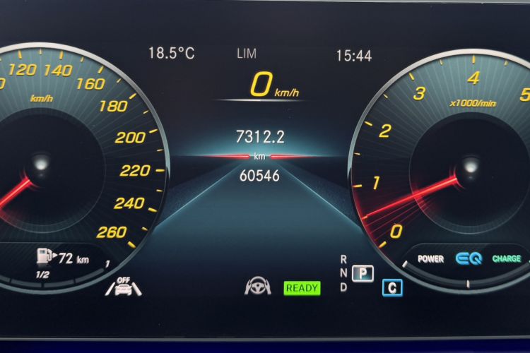 Used Mercedes-Benz GLS 2021 Facelift GLS 450 4MATIC Luxury Edition Odometer Close Up