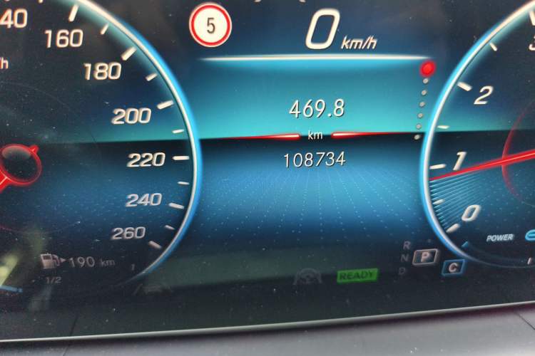 Used Mercedes-Benz GLS 2021 GLS 450 4MATIC Luxury Model Odometer Close Up