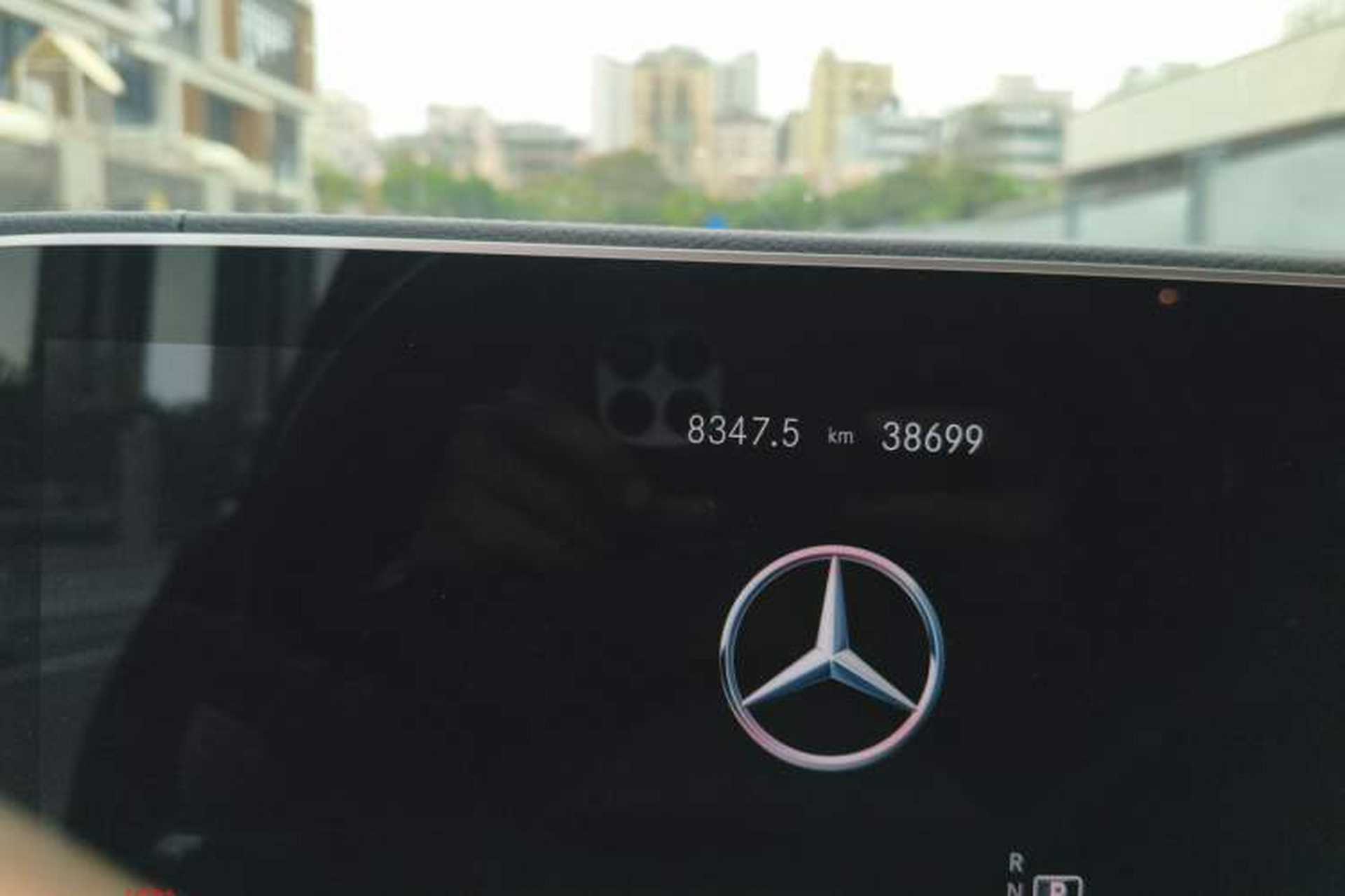 Used Mercedes-Benz GLS  Odometer Close Up