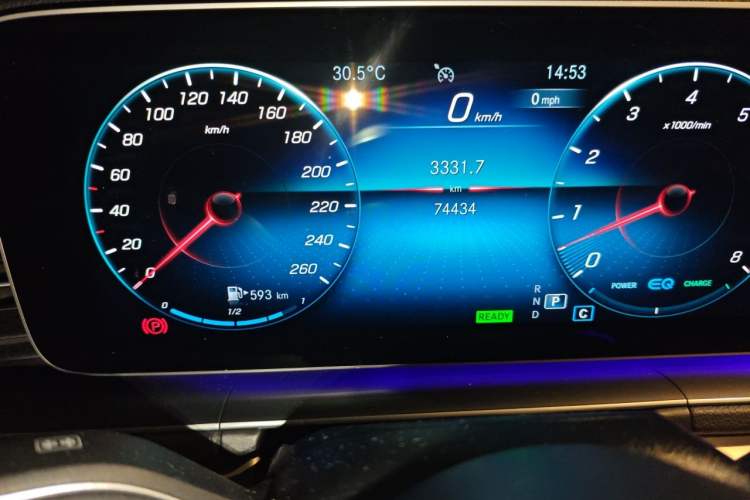 Used Mercedes-Benz GLS 2021 GLS 400 4MATIC Odometer Close Up