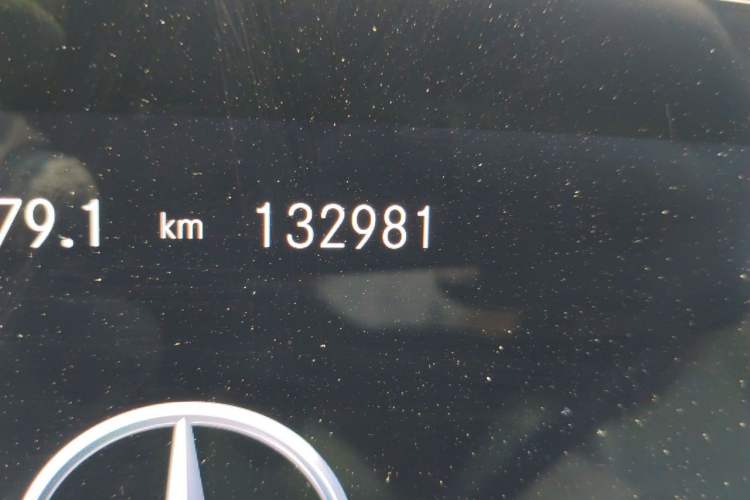 Used Mercedes-Benz GLS 2021 Facelift GLS 450 4MATIC Luxury Edition Odometer Close Up