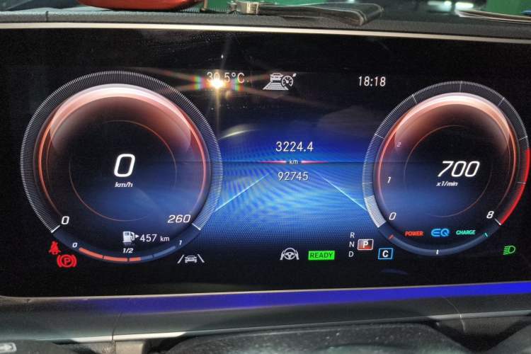 Used Mercedes-Benz GLS 2021 Facelift GLS 450 4MATIC Luxury Edition Odometer Close Up