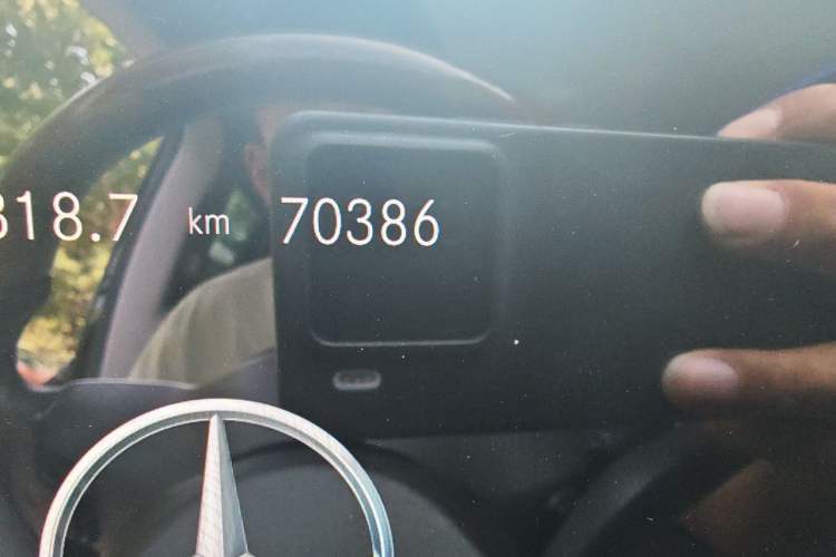 Used Mercedes-Benz GLS 2021 Facelift GLS 450 4MATIC Luxury Edition Odometer Close Up