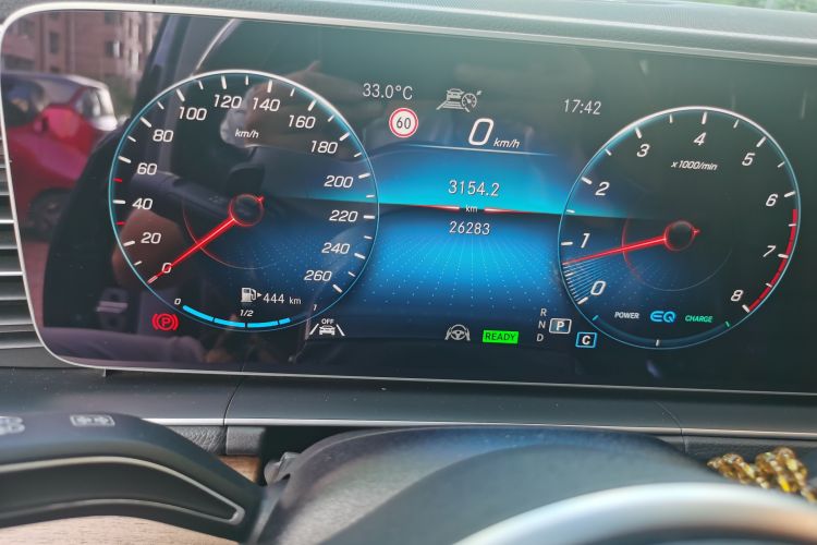 Used Mercedes-Benz GLS 2021 Facelift GLS 450 4MATIC Luxury Edition Odometer Close Up