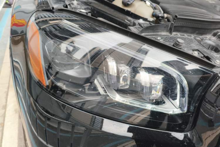 Used Mercedes-Benz GLS  Right Front Headlight