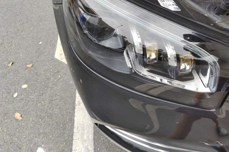 Used Mercedes-Benz GLS 2021 GLS 450 4MATIC Luxury Model Right Front Headlight