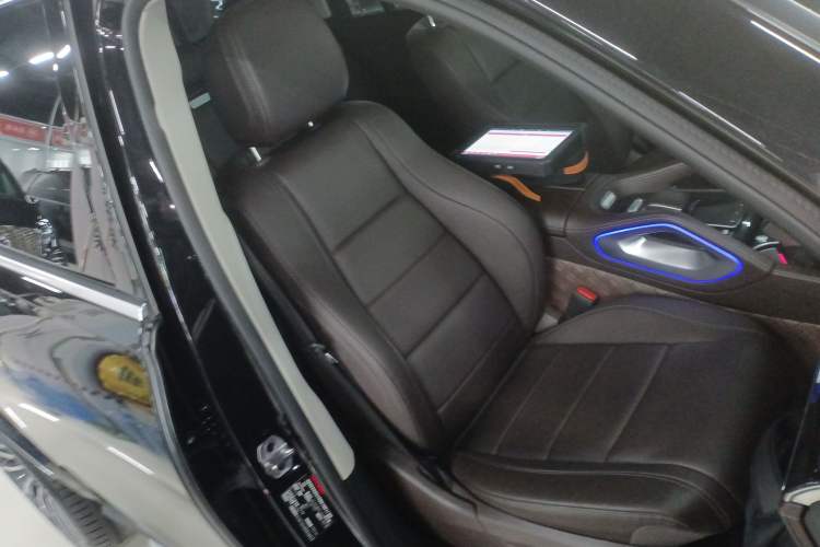 Used Mercedes-Benz GLS 2021 Refresh GLS 450 4MATIC Fashion Edition Right Front Seat