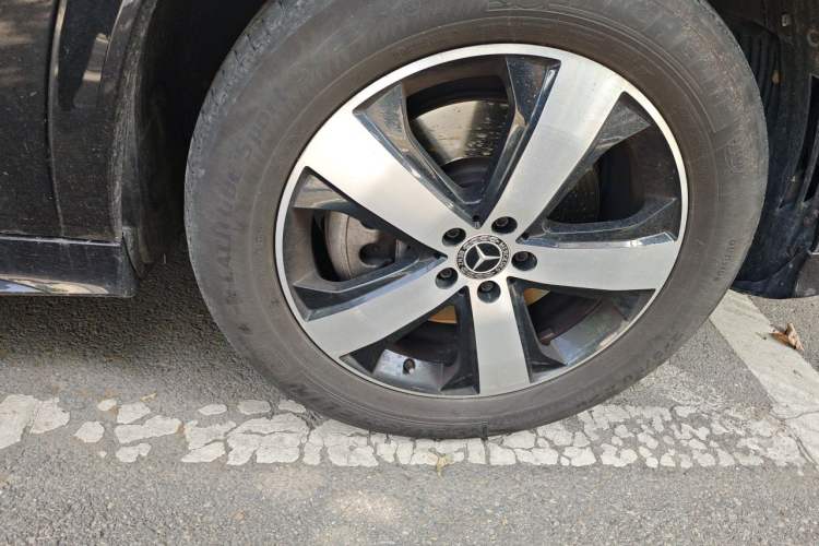 Used Mercedes-Benz GLS 2021 GLS 450 4MATIC Stylish Model Right Front Wheel Hub