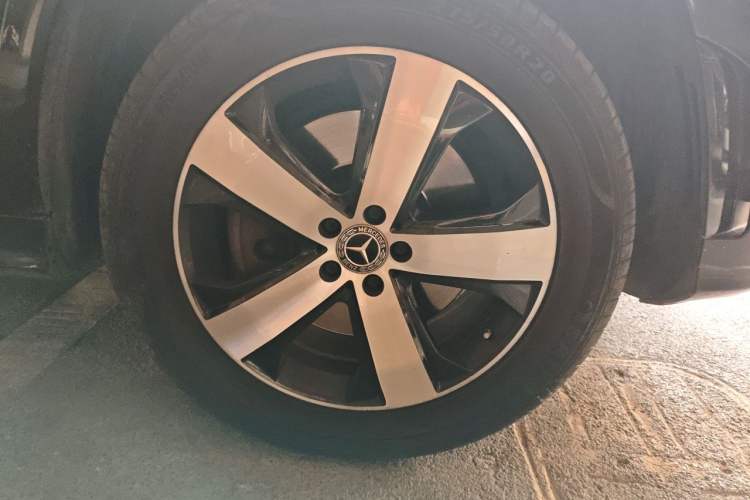 Used Mercedes-Benz GLS 2021 Refresh GLS 450 4MATIC Fashion Edition Right Front Wheel Hub