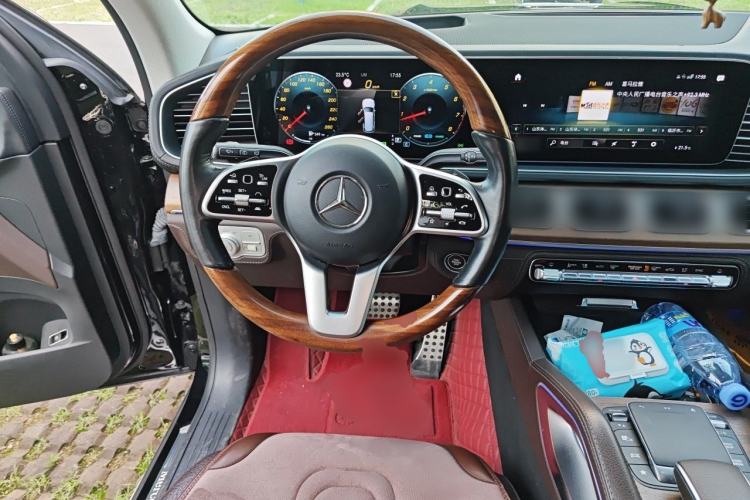 Used Mercedes-Benz GLS 2021 Facelift GLS 450 4MATIC Luxury Edition Steering Wheel