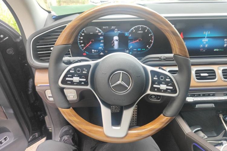 Used Mercedes-Benz GLS 2021 GLS 450 4MATIC Luxury Model Steering Wheel