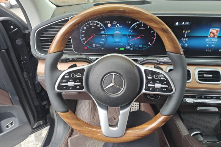 Used Mercedes-Benz GLS 2021 GLS 450 4MATIC Luxury Model Steering Wheel