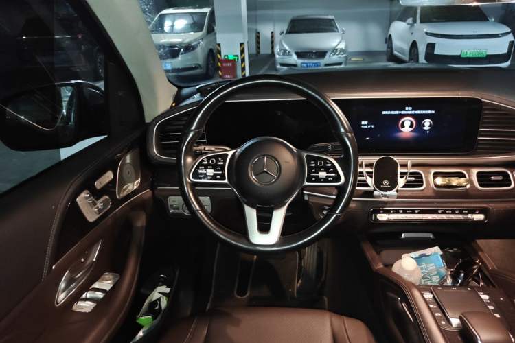 Used Mercedes-Benz GLS 2021 GLS 450 4MATIC Stylish Model Steering Wheel