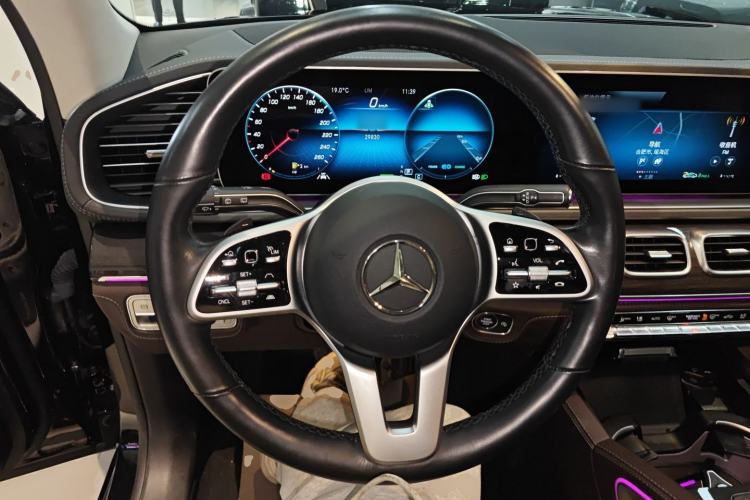 Used Mercedes-Benz GLS 2021 GLS 450 4MATIC Stylish Model Steering Wheel
