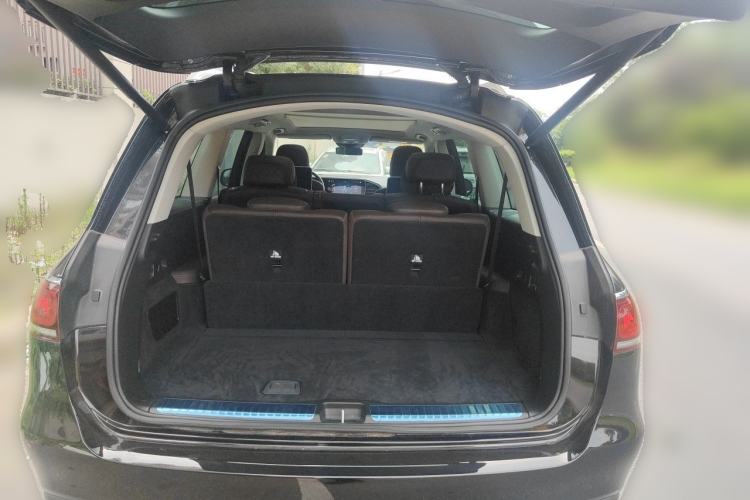 Used Mercedes-Benz GLS 2021 GLS 450 4MATIC Luxury Model Trunk