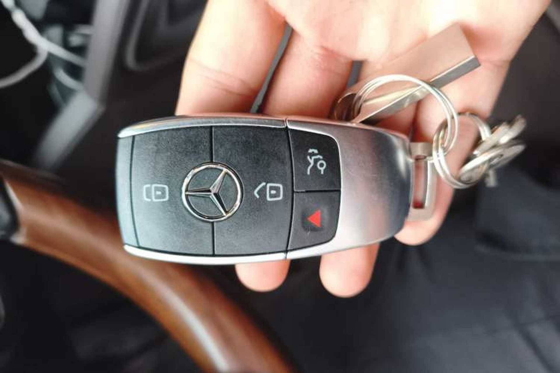 Used Mercedes-Benz GLS  Vehicle Key