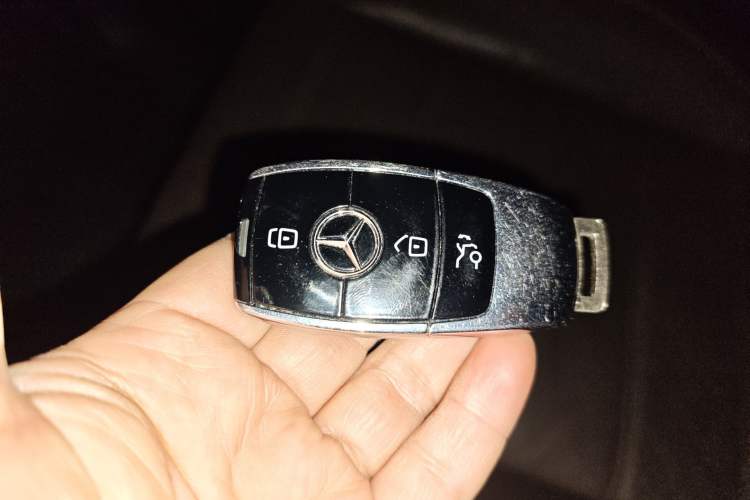 Used Mercedes-Benz GLS 2021 Facelift GLS 450 4MATIC Luxury Edition Vehicle Key