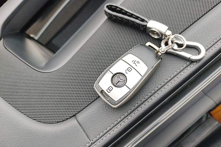 Used Mercedes-Benz GLS 2021 Facelift GLS 450 4MATIC Luxury Edition Vehicle Key