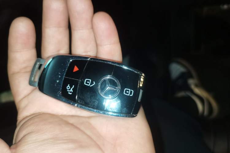 Used Mercedes-Benz GLS  Vehicle Key