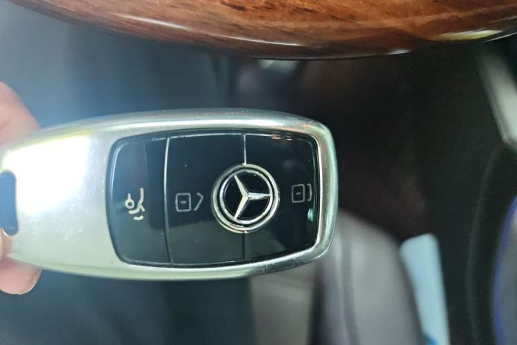 Used Mercedes-Benz GLS 2021 Facelift GLS 450 4MATIC Luxury Edition Vehicle Key