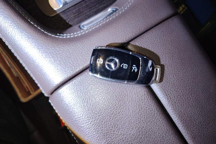 Used Mercedes-Benz GLS 2021 GLS 450 4MATIC Stylish Model Vehicle Key
