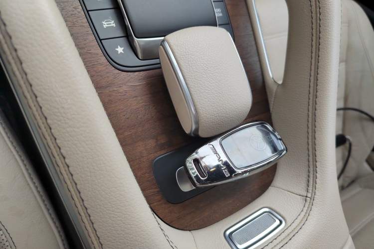 Used Mercedes-Benz GLS 2021 GLS 450 4MATIC Luxury Model Vehicle Key