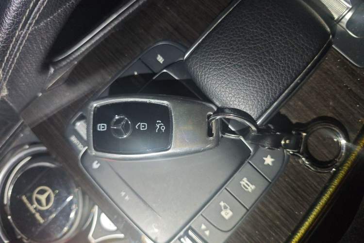 Used Mercedes-Benz GLS 2021 Facelift GLS 450 4MATIC Luxury Edition Vehicle Key