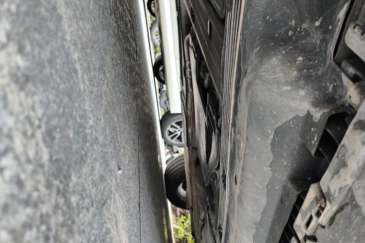 Used Mercedes-Benz GLS 2021 GLS 450 4MATIC Stylish Model Chassis Front Left