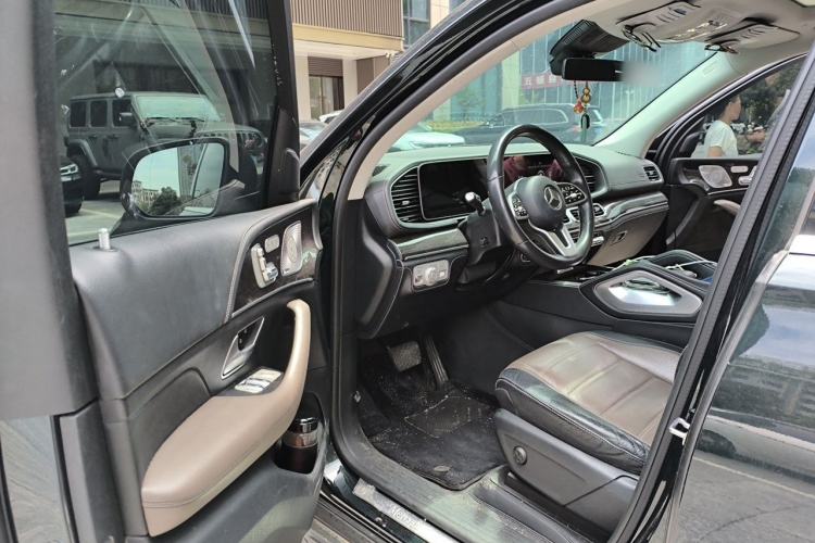 Used Mercedes-Benz GLS 2021 GLS 450 4MATIC Stylish Model Driver Seat