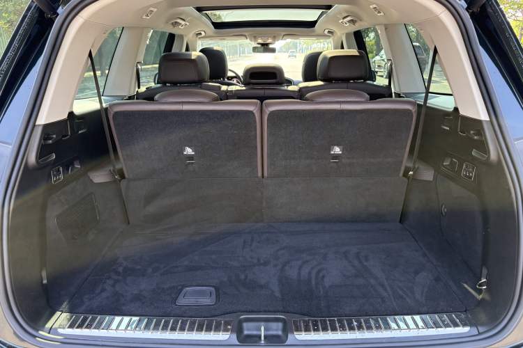 Used Mercedes-Benz GLS 2021 GLS 400 4MATIC Interior 15