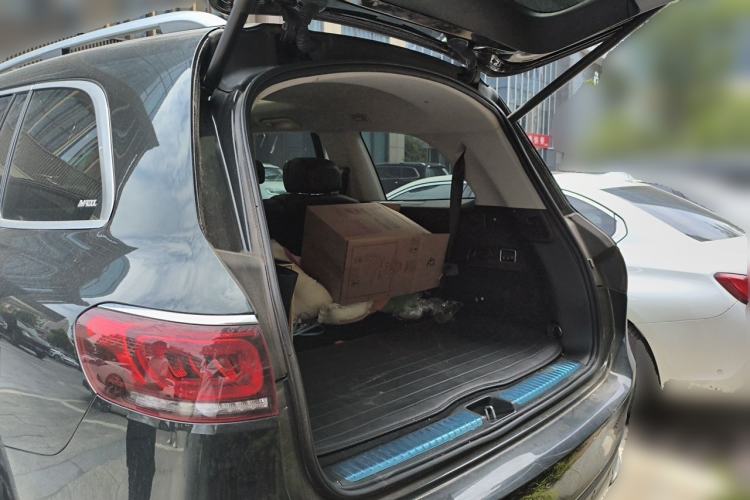 Used Mercedes-Benz GLS 2021 GLS 450 4MATIC Stylish Model Trunk