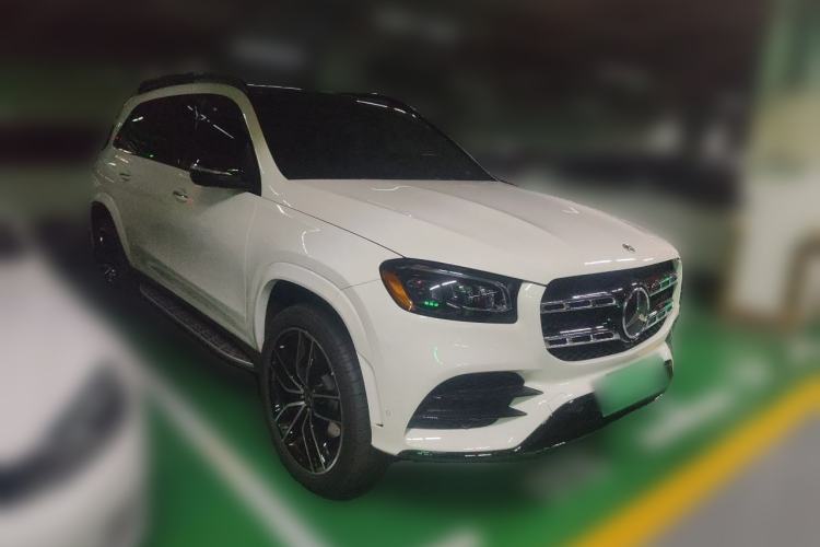 Used Mercedes-Benz GLS  Front Right 45 Deg