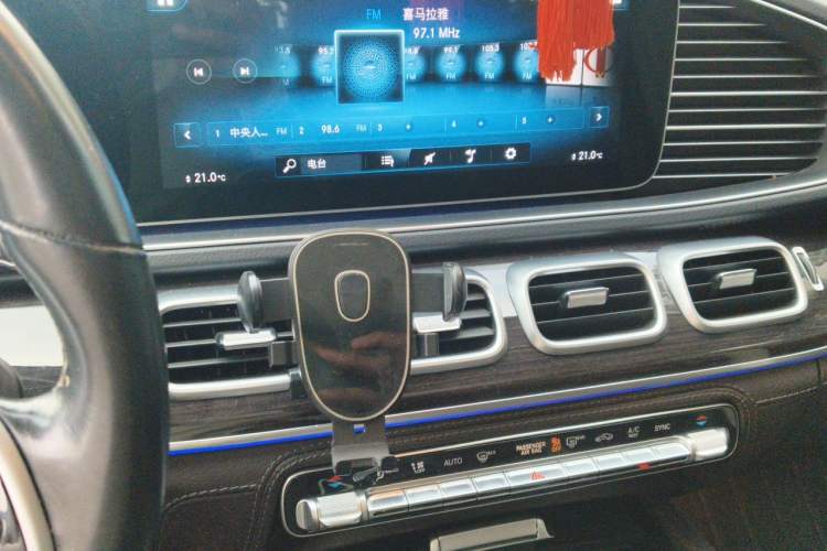 Used Mercedes-Benz GLS 2022 GLS 450 4MATIC Stylish Model Audio And AC Panel