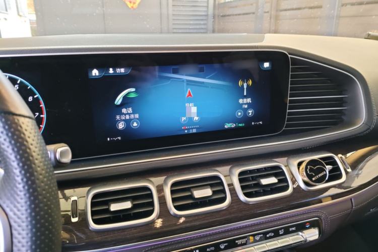 Used Mercedes-Benz GLS 2022 Second Facelift GLS 450 4MATIC Stylish Version Audio And AC Panel