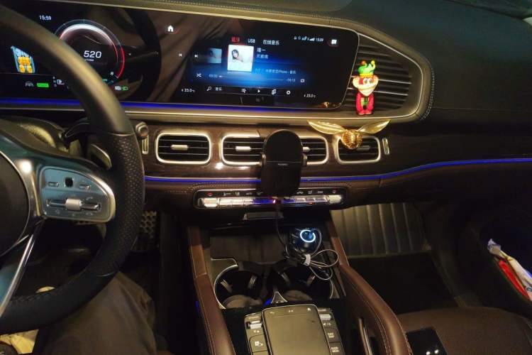 Used Mercedes-Benz GLS 2022 GLS 450 4MATIC Stylish Model Audio And AC Panel