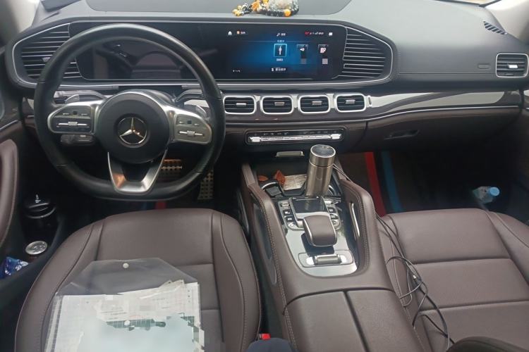 Used Mercedes-Benz GLS 2022 GLS 450 4MATIC Stylish Model Center Console