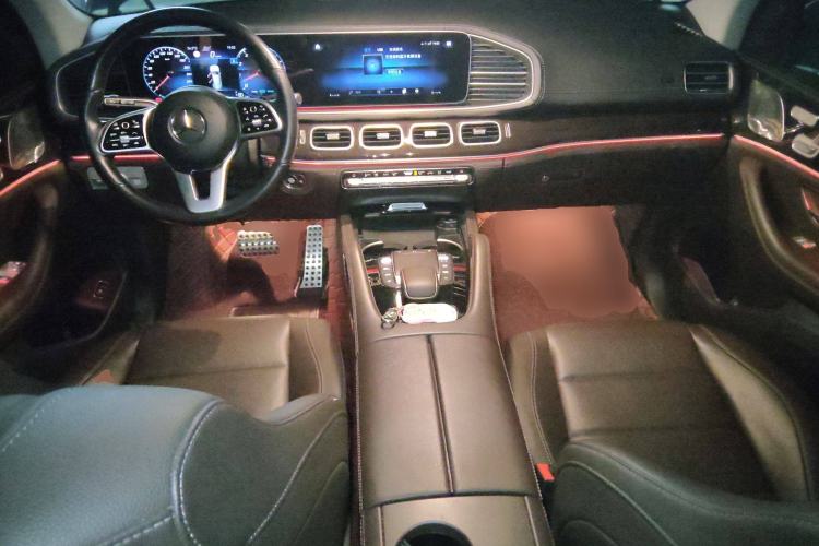 Used Mercedes-Benz GLS 2022 Second Facelift GLS 450 4MATIC Stylish Version Center Console