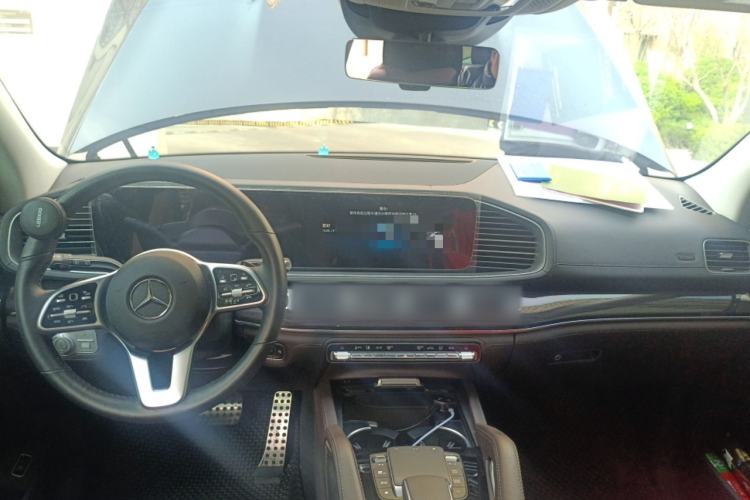 Used Mercedes-Benz GLS 2022 Refresh GLS 450 4MATIC Fashion Edition Center Console