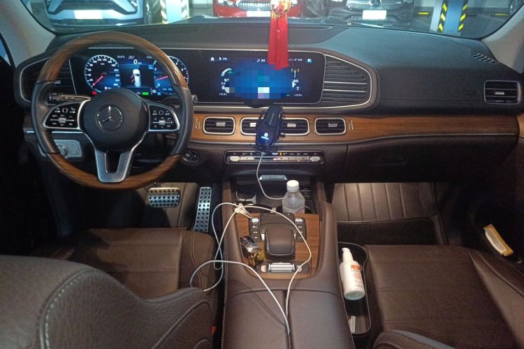 Used Mercedes-Benz GLS 2022 Second Facelift GLS 450 4MATIC Luxury Edition Center Console