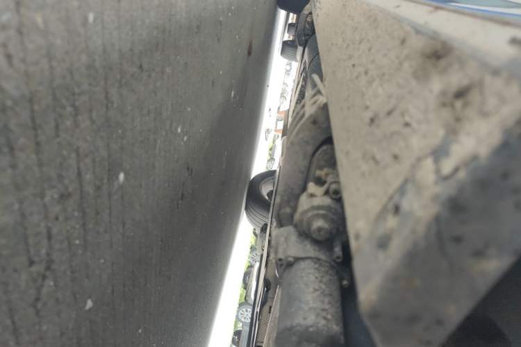 Used Mercedes-Benz GLS  Chassis Front Right