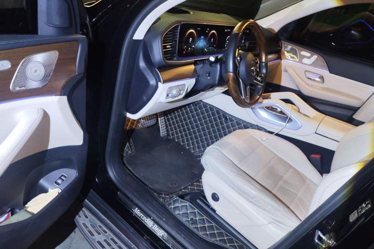 Used Mercedes-Benz GLS 2022 GLS 450 4MATIC Luxury Model Driver Seat
