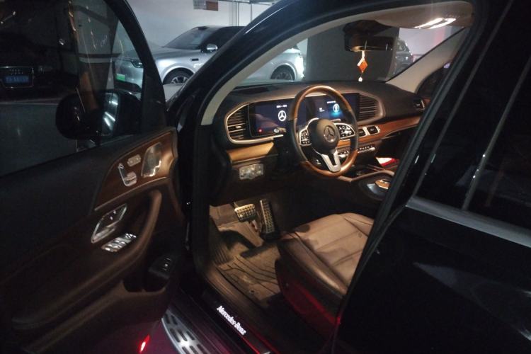 Used Mercedes-Benz GLS 2022 Second Facelift GLS 450 4MATIC Luxury Edition Driver Seat