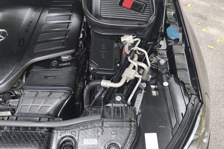 Used Mercedes-Benz GLS 2022 Second Facelift GLS 450 4MATIC Luxury Edition Engine Bay Left