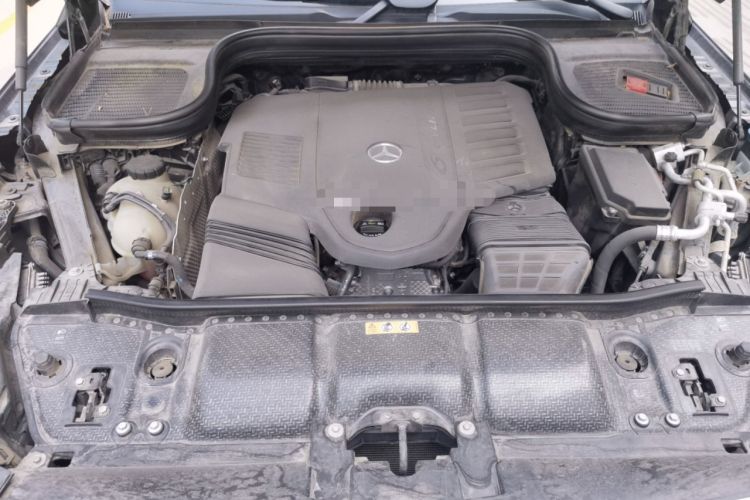 Used Mercedes-Benz GLS  Engine Bay
