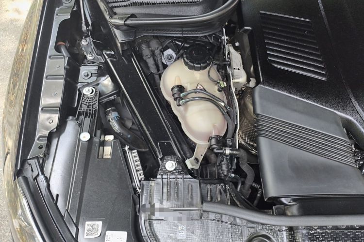 Used Mercedes-Benz GLS 2022 Second Facelift GLS 450 4MATIC Luxury Edition Engine Bay Right