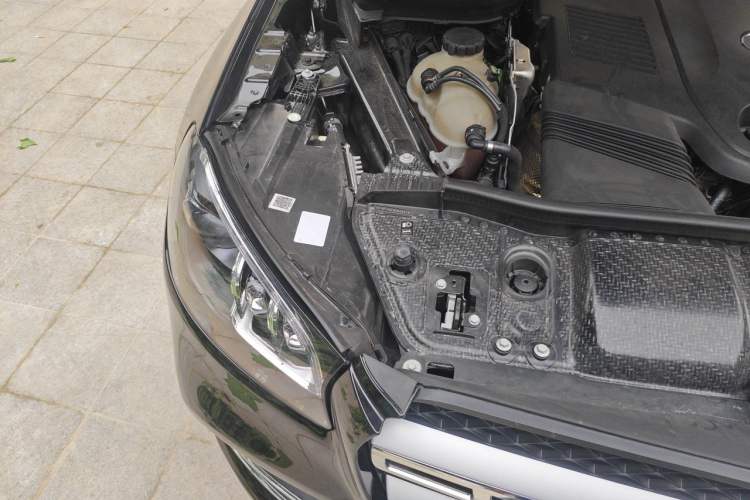Used Mercedes-Benz GLS 2022 Second Facelift GLS 450 4MATIC Stylish Version Engine Bay Right